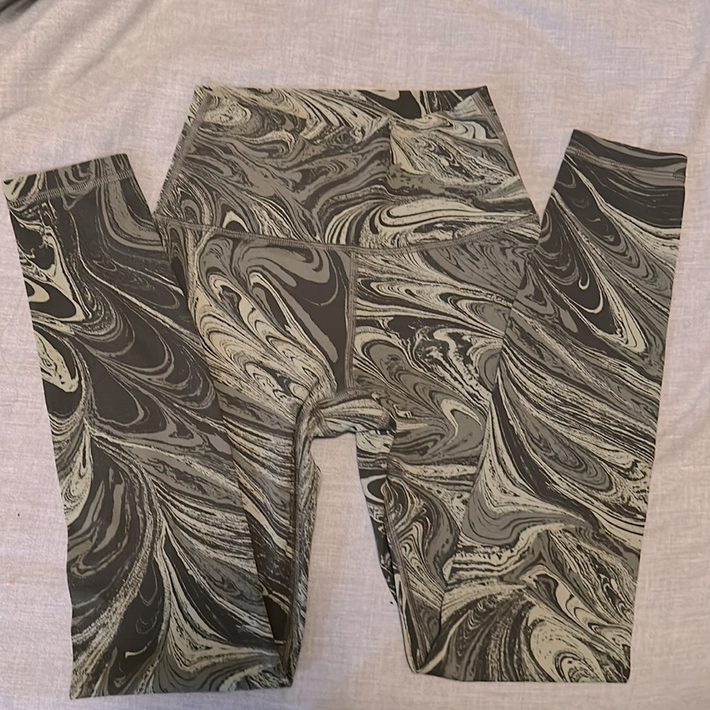 Athleta XS Transcend 7/8 Tight Legging NEVER WORN